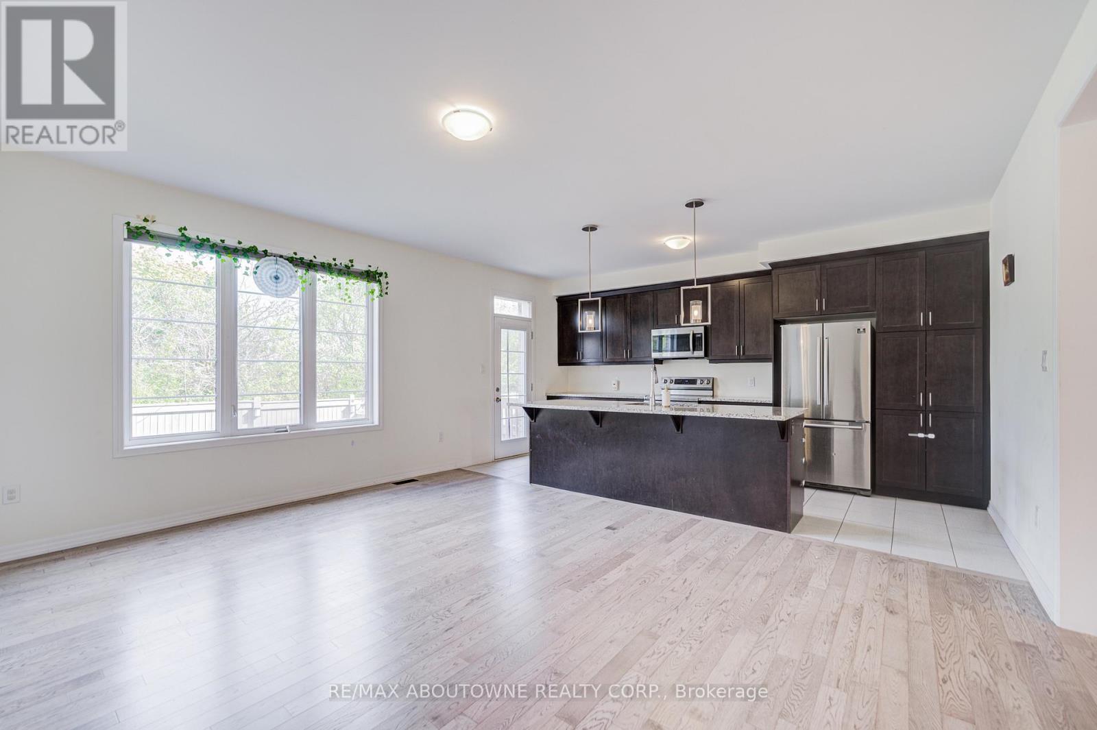 3457 Eternity Way, Oakville, Ontario  L6H 0Y2 - Photo 11 - W12391336