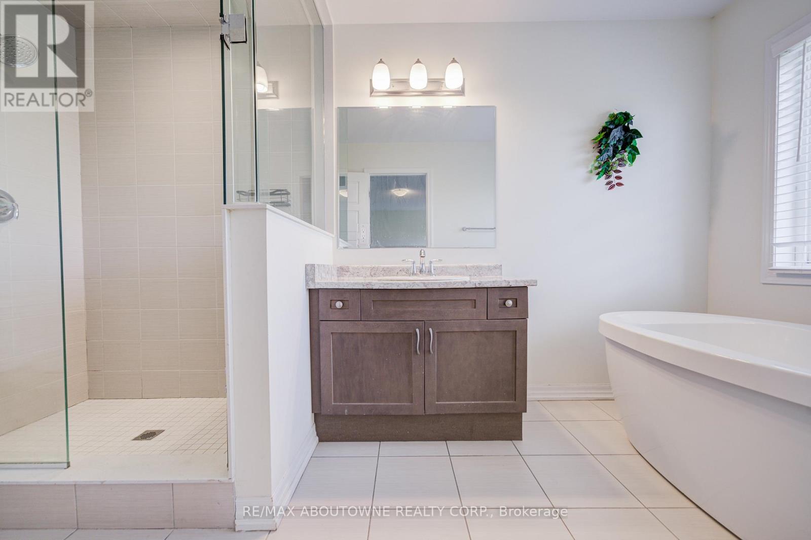 3457 Eternity Way, Oakville, Ontario  L6H 0Y2 - Photo 29 - W12391336