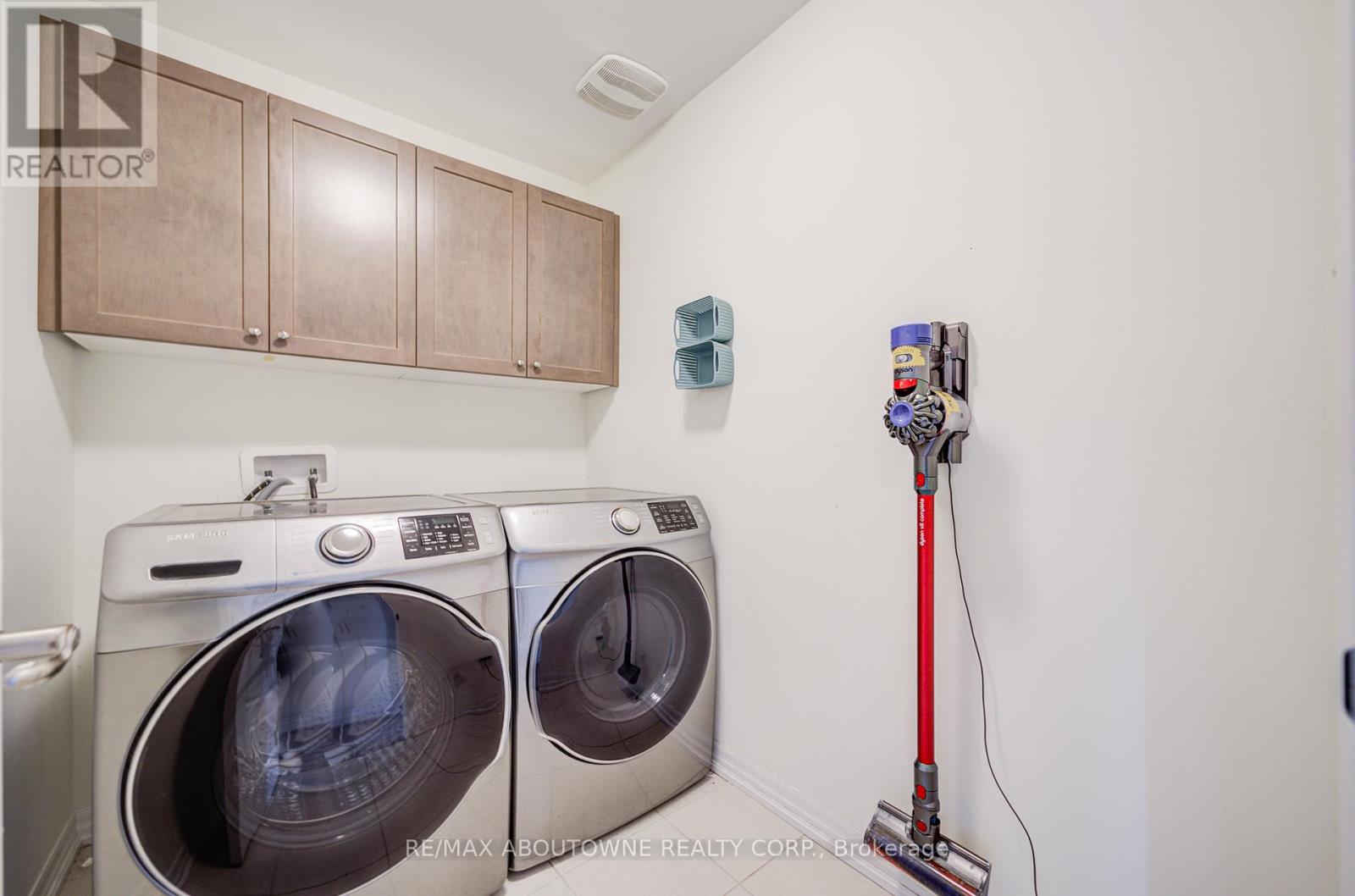 3457 Eternity Way, Oakville, Ontario  L6H 0Y2 - Photo 31 - W12391336