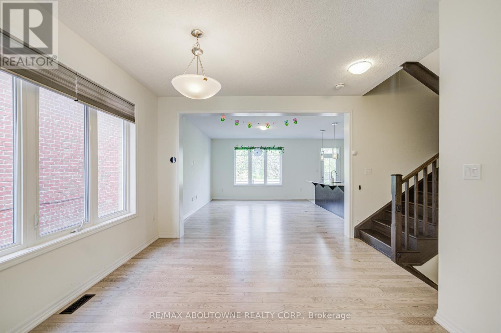 3457 Eternity Way, Oakville, Ontario  L6H 0Y2 - Photo 6 - W12391336