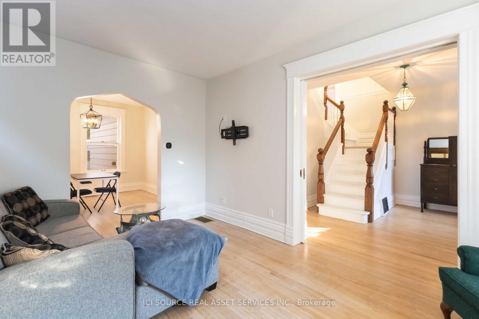 412 Grosvenor Street, London East, Ontario  N5Y 3S4 - Photo 8 - X12490756