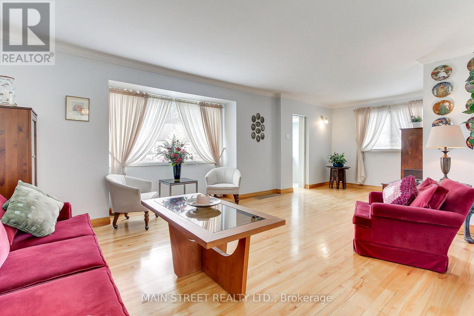 241 Andrew Street, Newmarket, Ontario  L3Y 1H1 - Photo 7 - N12491598