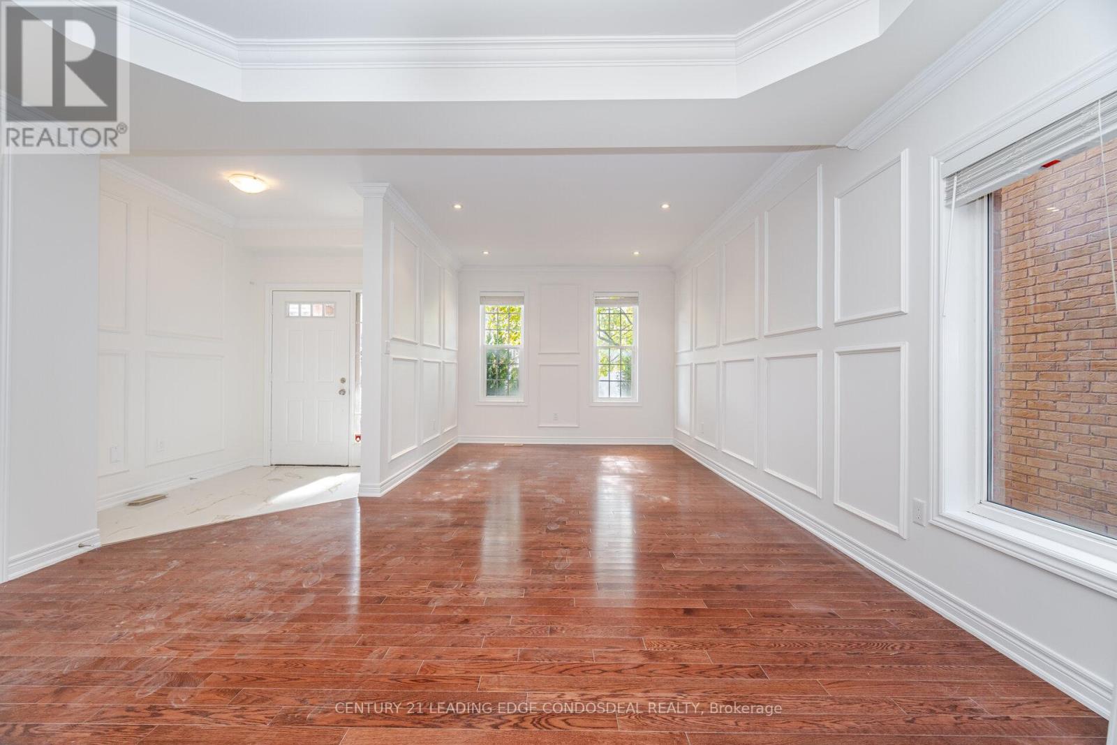 29 Wendelyn Drive, Richmond Hill, Ontario  L4E 0R1 - Photo 10 - N12491618