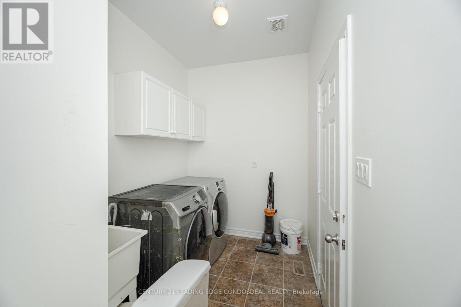 29 Wendelyn Drive, Richmond Hill, Ontario  L4E 0R1 - Photo 26 - N12491618