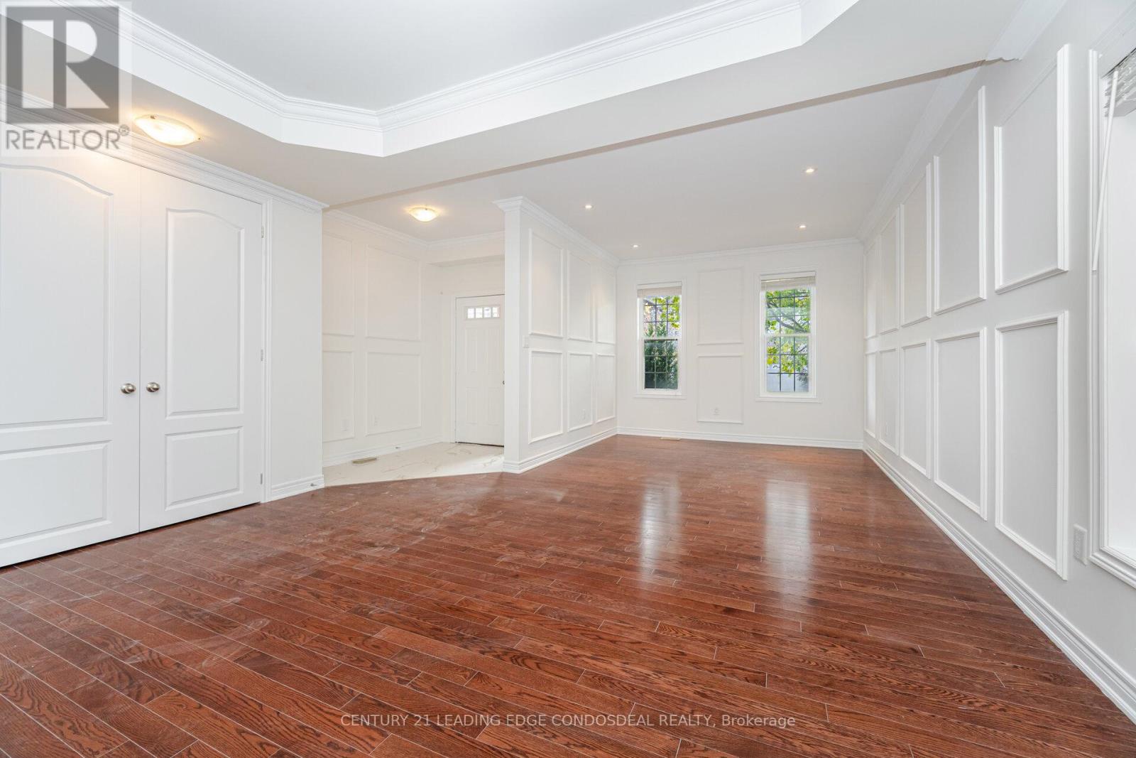 29 Wendelyn Drive, Richmond Hill, Ontario  L4E 0R1 - Photo 9 - N12491618