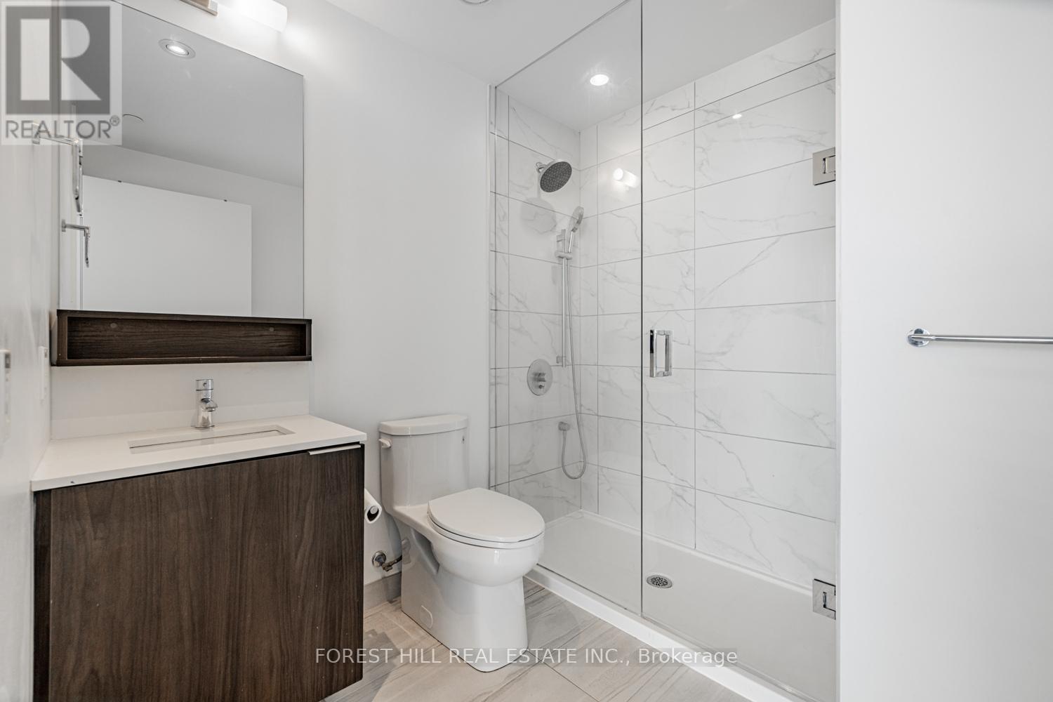 4702 - 898 Portage Parkway, Vaughan, Ontario  L4K 0J6 - Photo 18 - N12491688