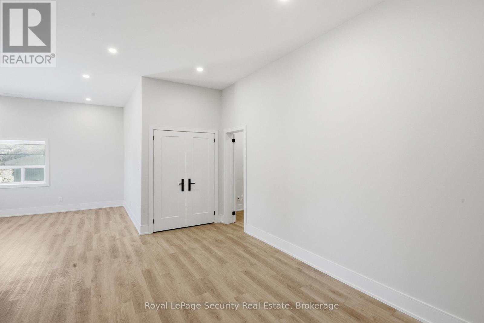 B - 185 Main Street, King (Schomberg), Ontario  L0G 1T0 - Photo 12 - N12491732