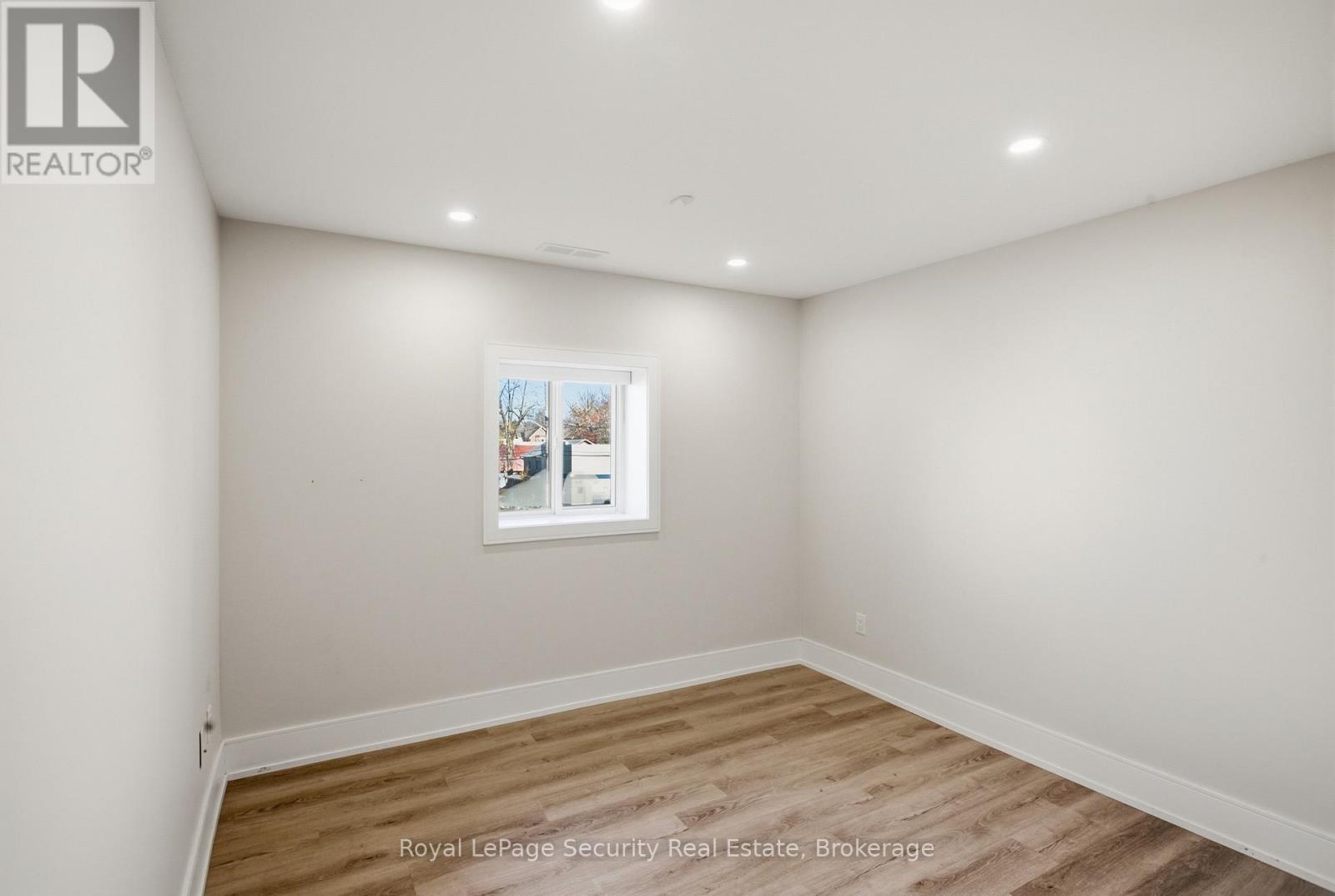 B - 185 Main Street, King (Schomberg), Ontario  L0G 1T0 - Photo 14 - N12491732