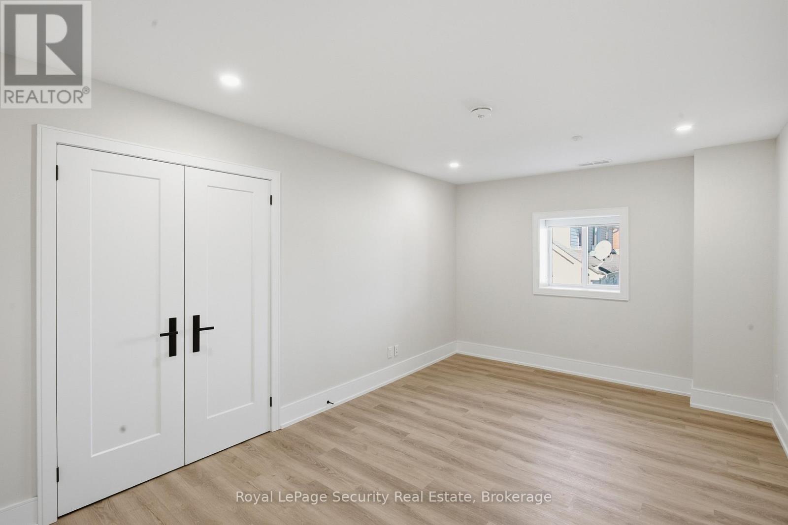 B - 185 Main Street, King (Schomberg), Ontario  L0G 1T0 - Photo 16 - N12491732