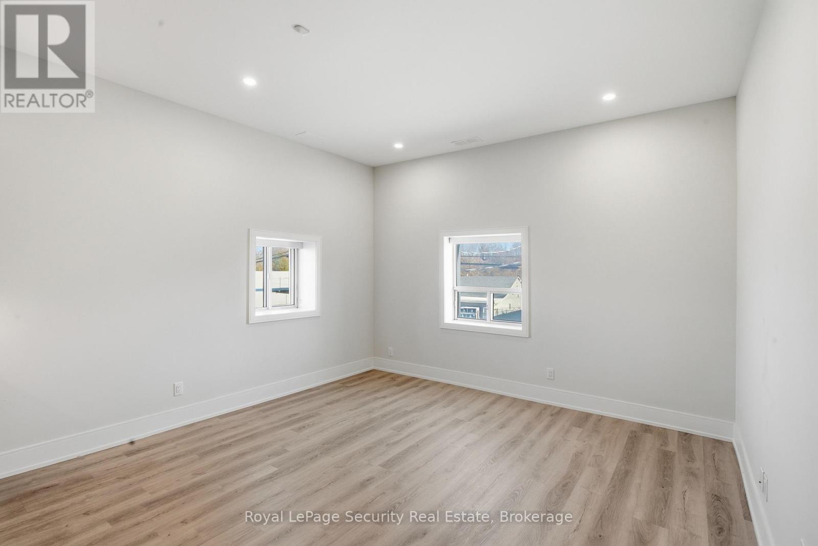 B - 185 Main Street, King (Schomberg), Ontario  L0G 1T0 - Photo 6 - N12491732