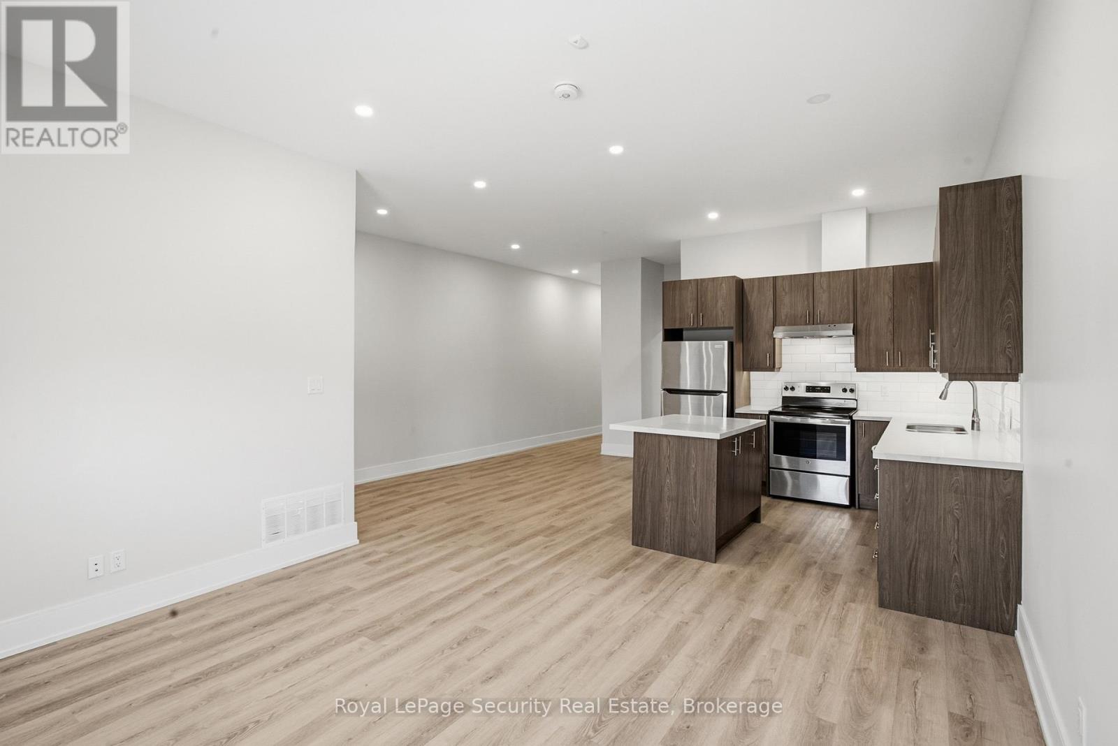 B - 185 Main Street, King (Schomberg), Ontario  L0G 1T0 - Photo 9 - N12491732