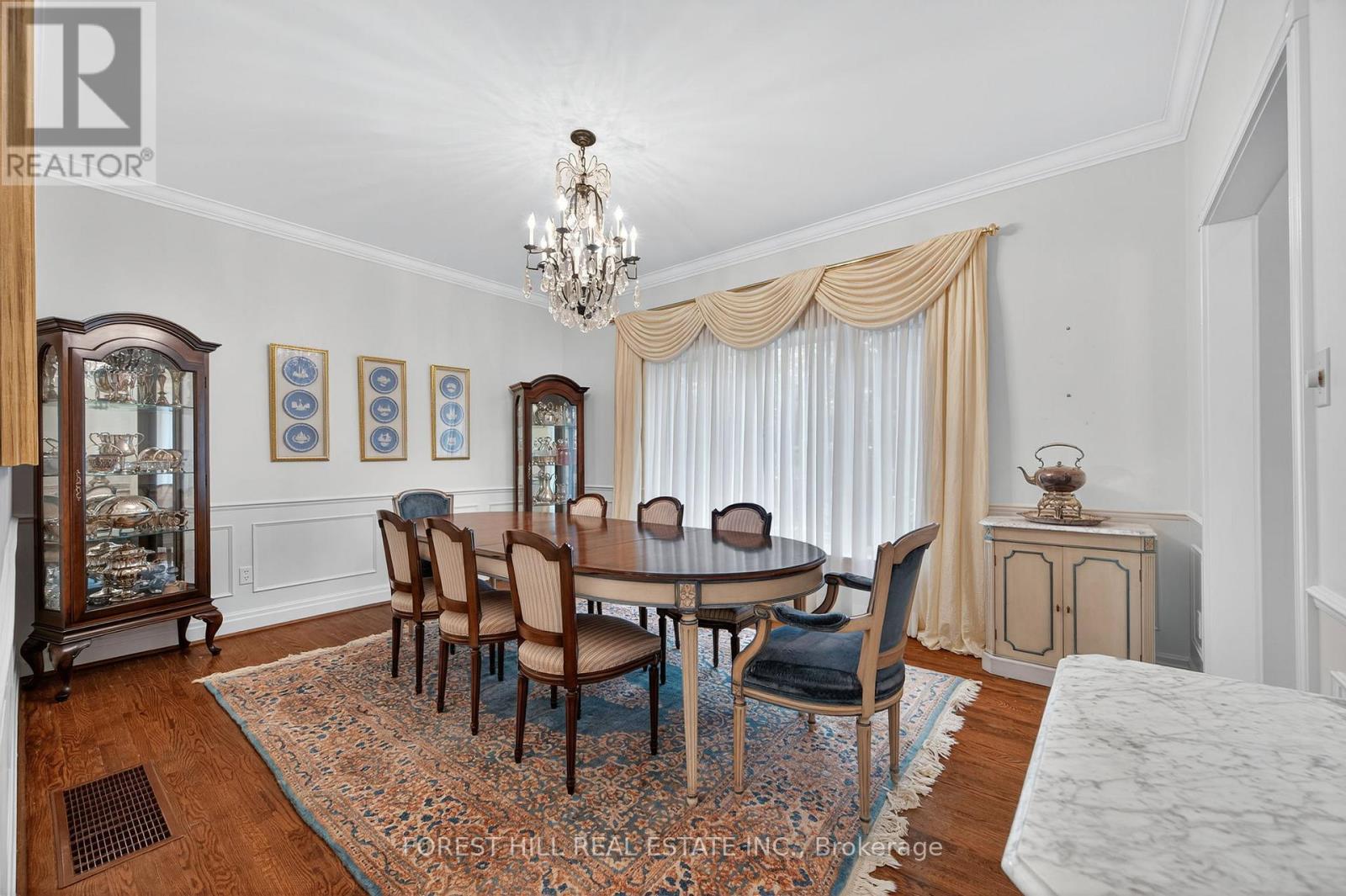 124 Forest Ridge Road, Richmond Hill, Ontario  L4E 3L8 - Photo 10 - N12491750