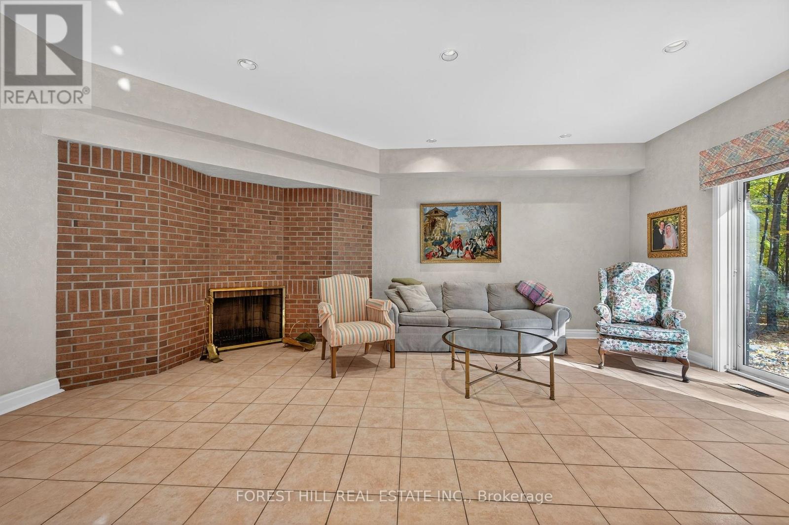 124 Forest Ridge Road, Richmond Hill, Ontario  L4E 3L8 - Photo 12 - N12491750