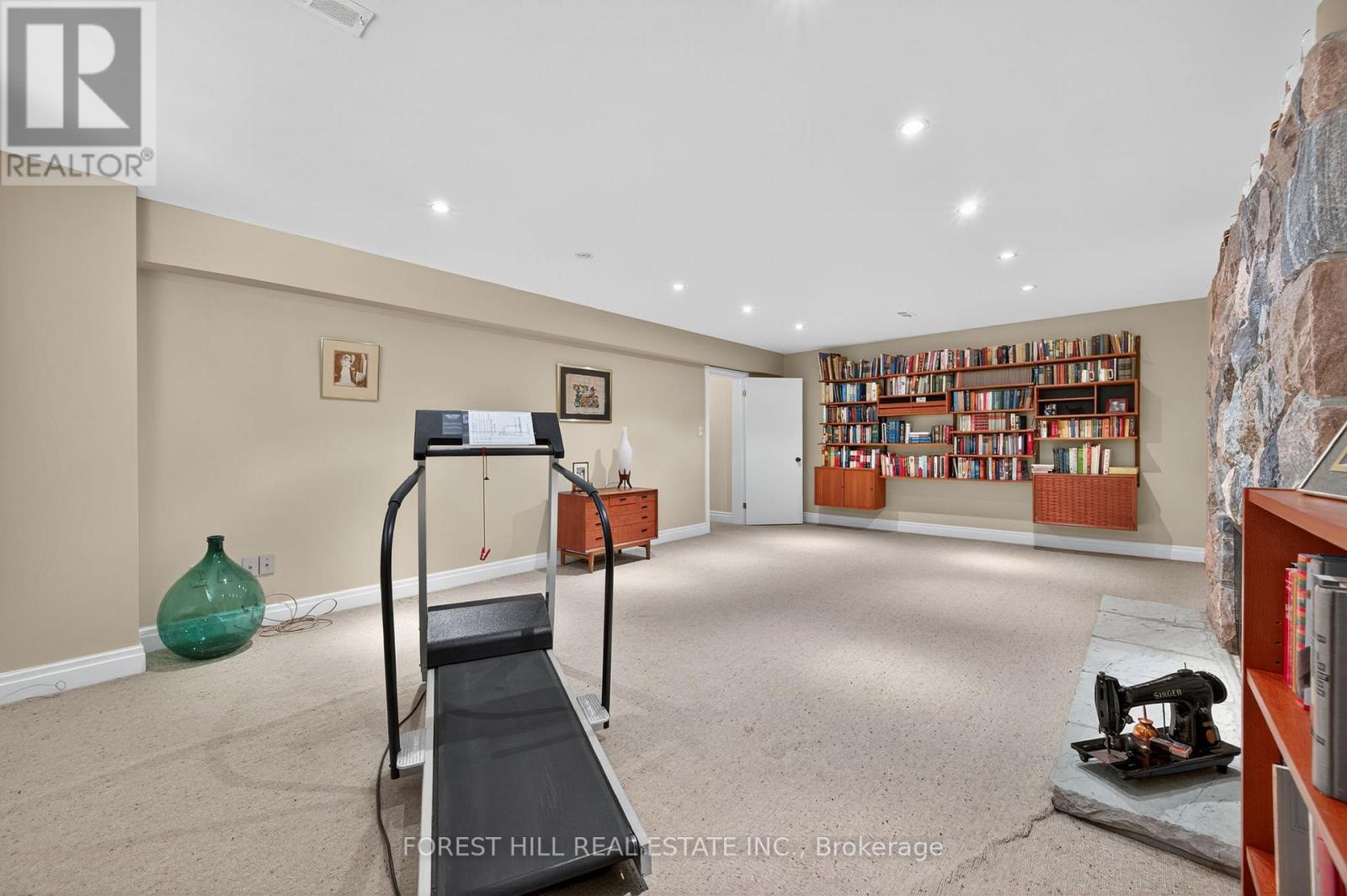 124 Forest Ridge Road, Richmond Hill, Ontario  L4E 3L8 - Photo 36 - N12491750