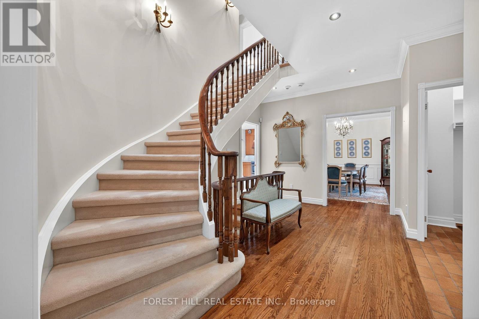 124 Forest Ridge Road, Richmond Hill, Ontario  L4E 3L8 - Photo 6 - N12491750