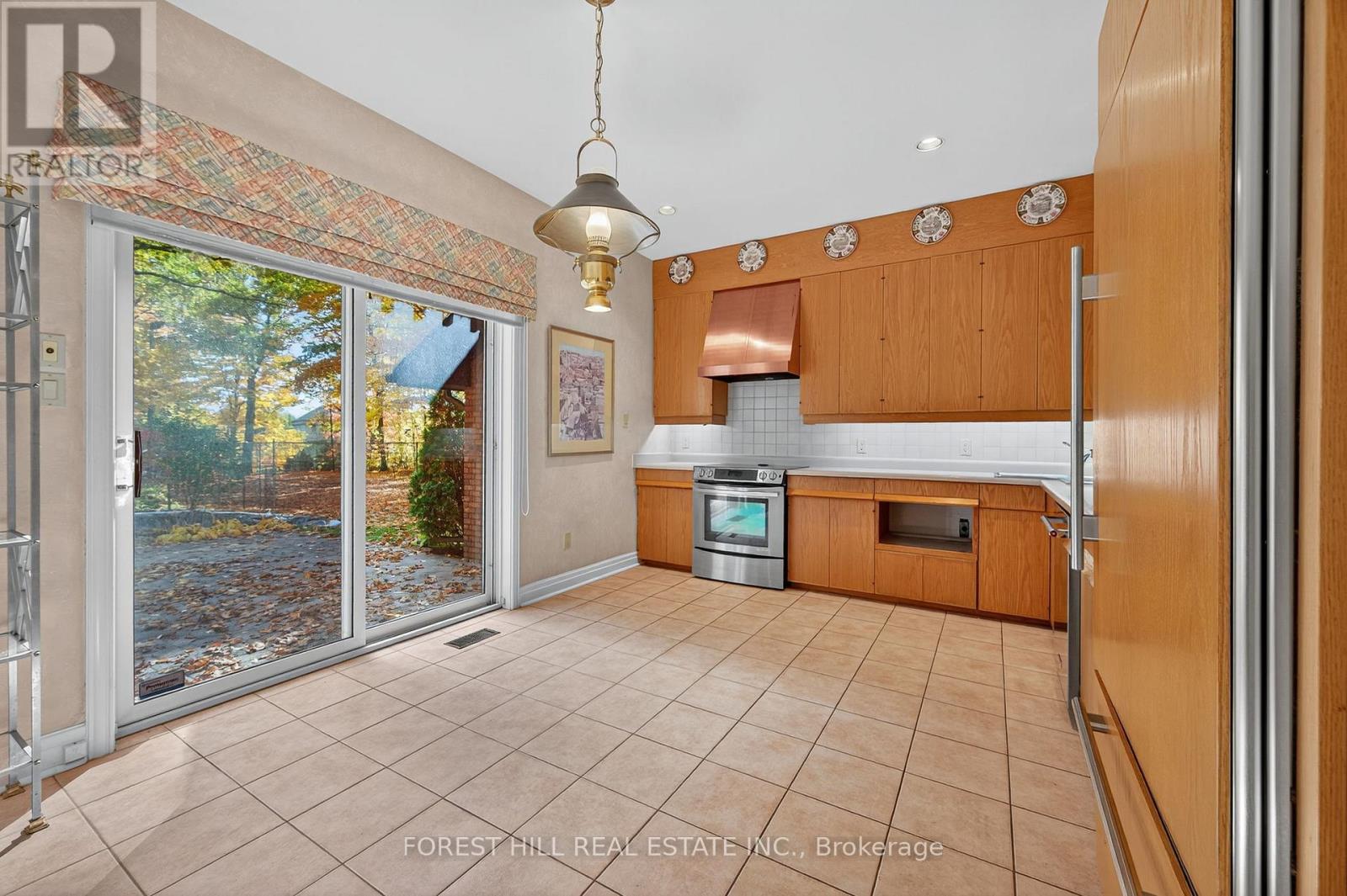 124 Forest Ridge Road, Richmond Hill, Ontario  L4E 3L8 - Photo 7 - N12491750