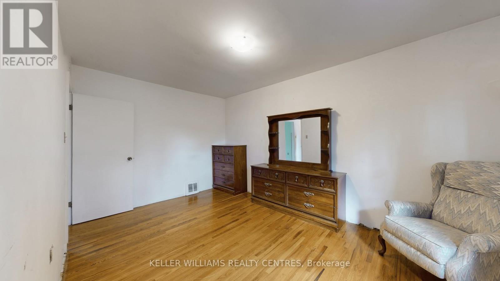 94 Queen Street, Newmarket, Ontario  L3Y 2E8 - Photo 16 - N12491836