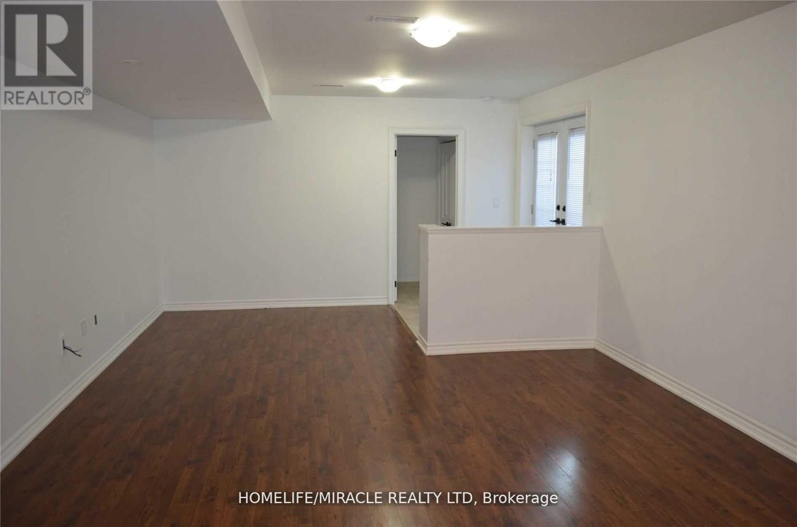 153 Willis Road, Vaughan, Ontario  L4L 2S4 - Photo 3 - N12491856