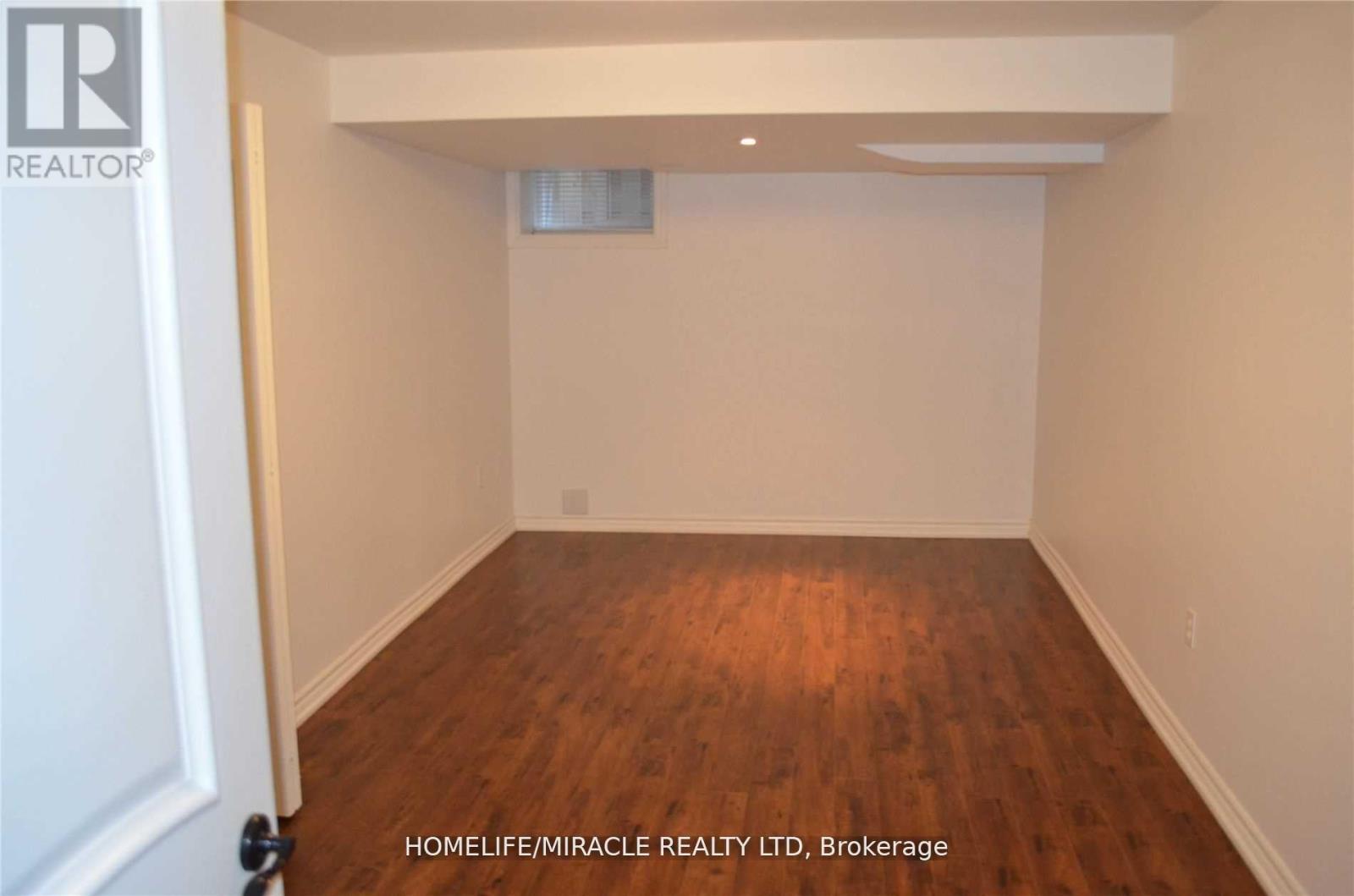 153 Willis Road, Vaughan, Ontario  L4L 2S4 - Photo 9 - N12491856