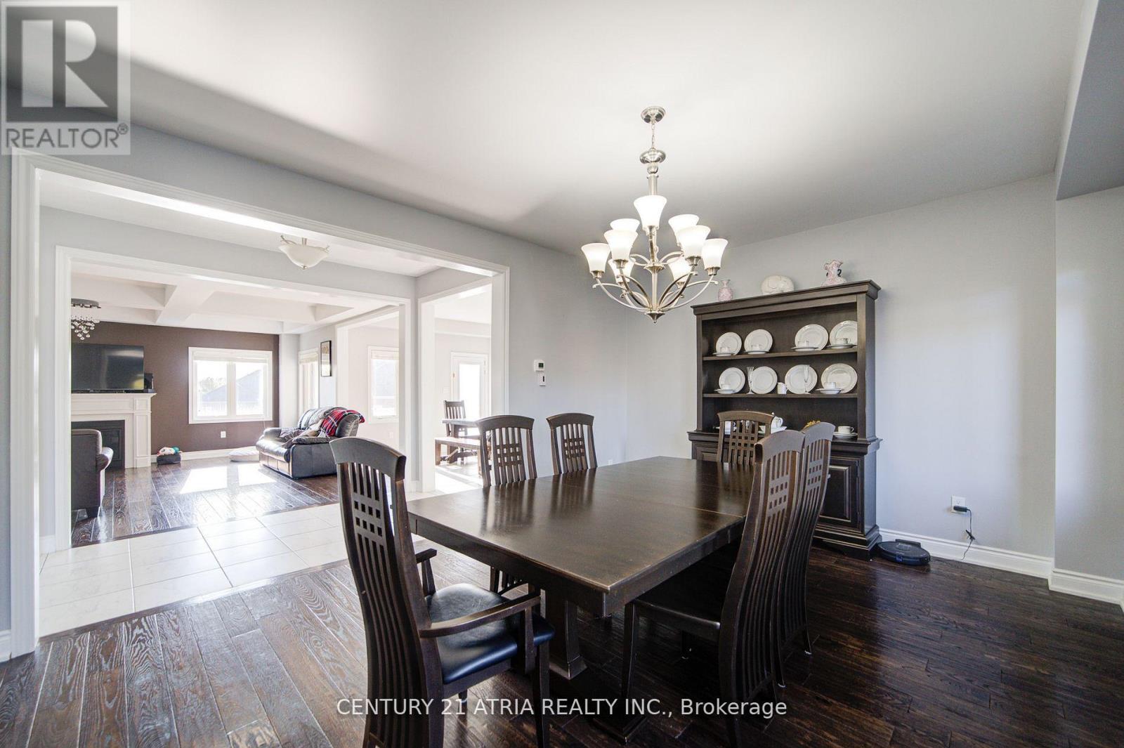 10 Gladys Rolling Avenue, East Gwillimbury (Mt Albert), Ontario  L0G 1M0 - Photo 10 - N12491858