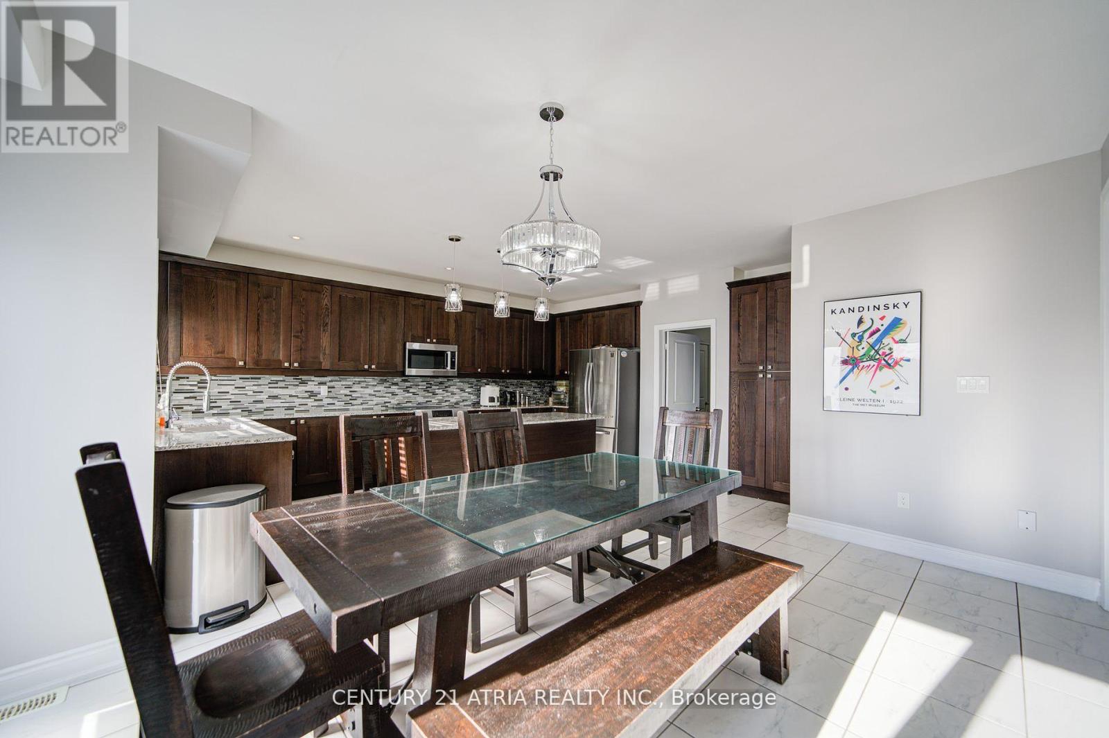 10 Gladys Rolling Avenue, East Gwillimbury (Mt Albert), Ontario  L0G 1M0 - Photo 16 - N12491858