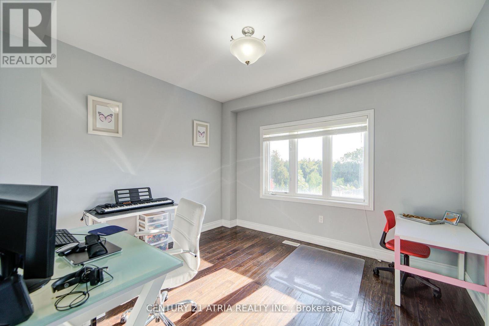 10 Gladys Rolling Avenue, East Gwillimbury (Mt Albert), Ontario  L0G 1M0 - Photo 18 - N12491858