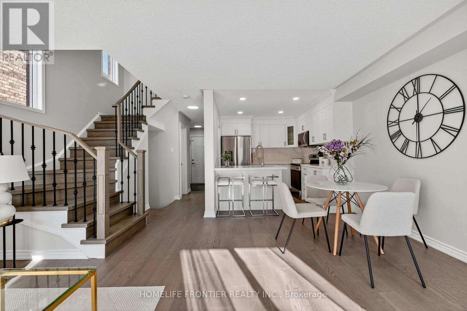 19 Bowler Street, Aurora, Ontario  L4G 7J2 - Photo 10 - N12491948