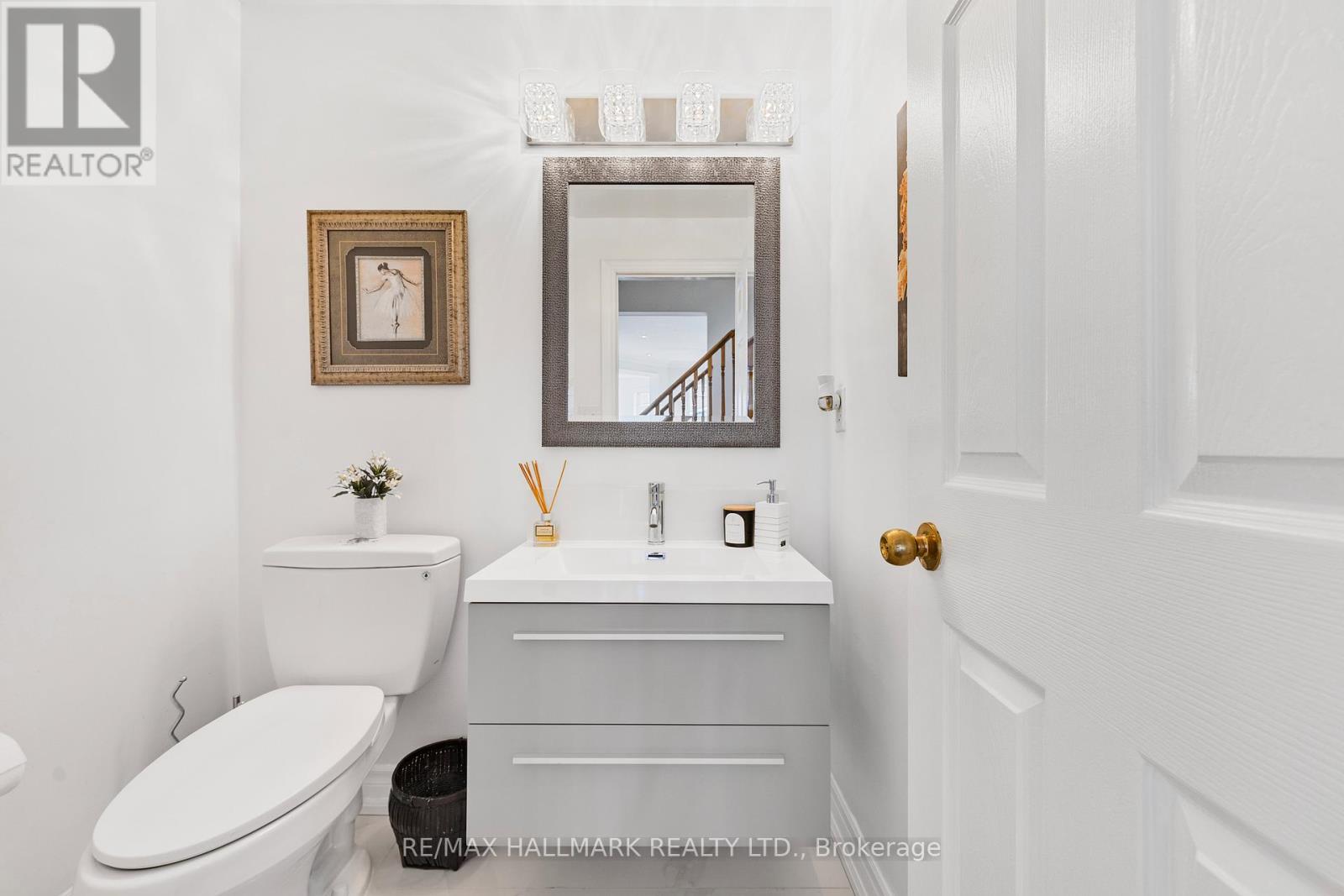 7 Delphinium Avenue, Richmond Hill, Ontario  L4E 4V1 - Photo 18 - N12491978