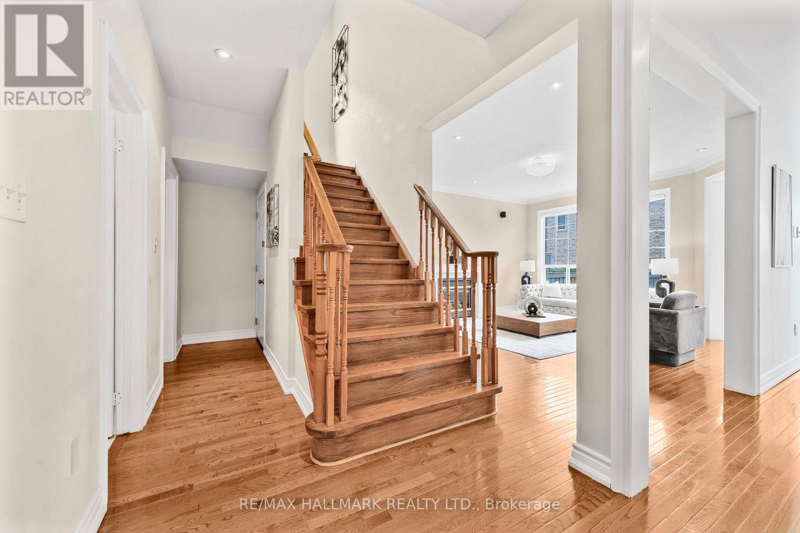 7 Delphinium Avenue, Richmond Hill, Ontario  L4E 4V1 - Photo 19 - N12491978