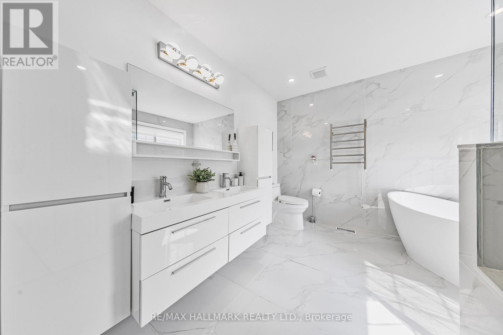 7 Delphinium Avenue, Richmond Hill, Ontario  L4E 4V1 - Photo 26 - N12491978