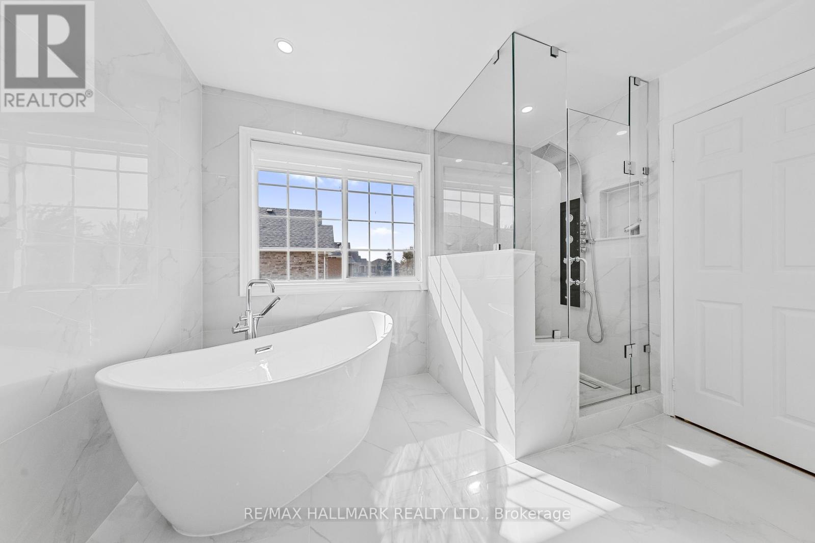 7 Delphinium Avenue, Richmond Hill, Ontario  L4E 4V1 - Photo 27 - N12491978