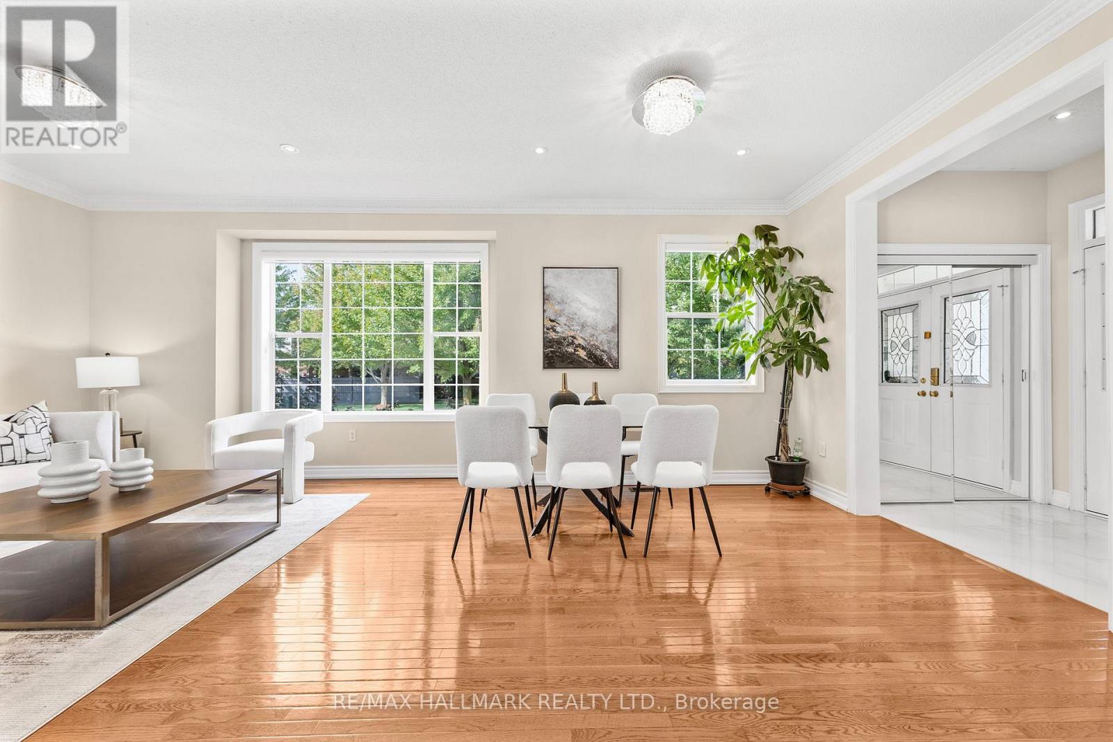 7 Delphinium Avenue, Richmond Hill, Ontario  L4E 4V1 - Photo 6 - N12491978