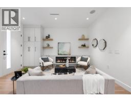 1 878 E 37 AVENUE, Vancouver, British Columbia