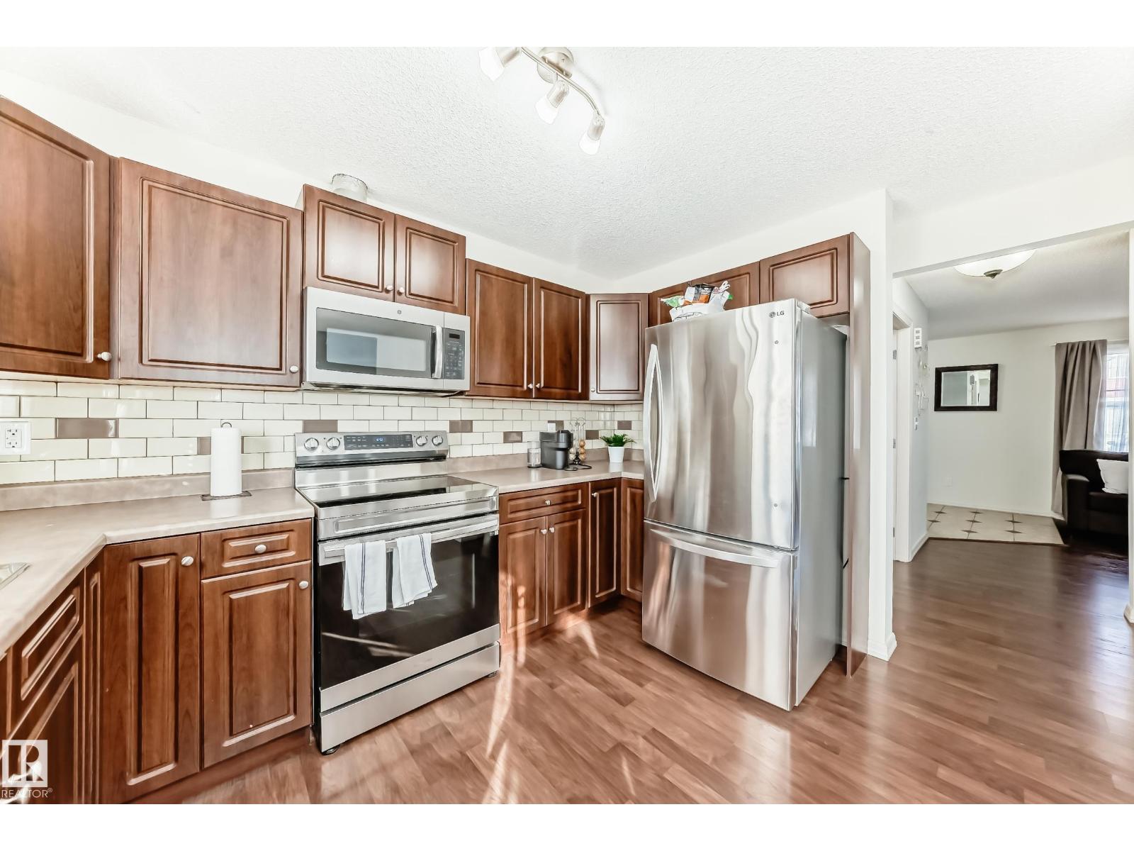 #5 1404 Hermitage Rd Nw Nw, Edmonton, Alberta  T5A 0P5 - Photo 7 - E4464040