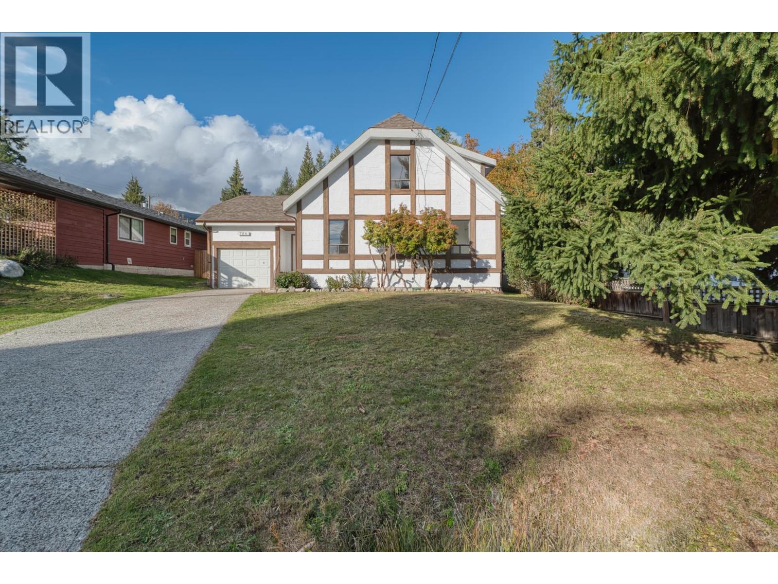 786 Creekside Crescent, Gibsons, British Columbia  V0N 1V9 - Photo 30 - R3063274