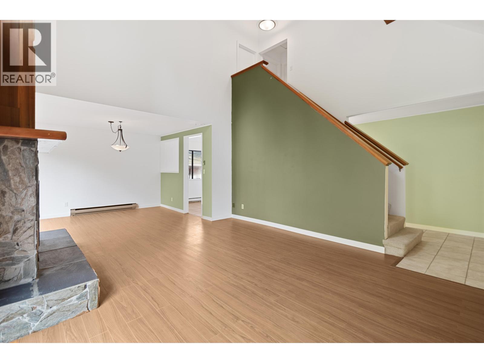 786 Creekside Crescent, Gibsons, British Columbia  V0N 1V9 - Photo 8 - R3063274