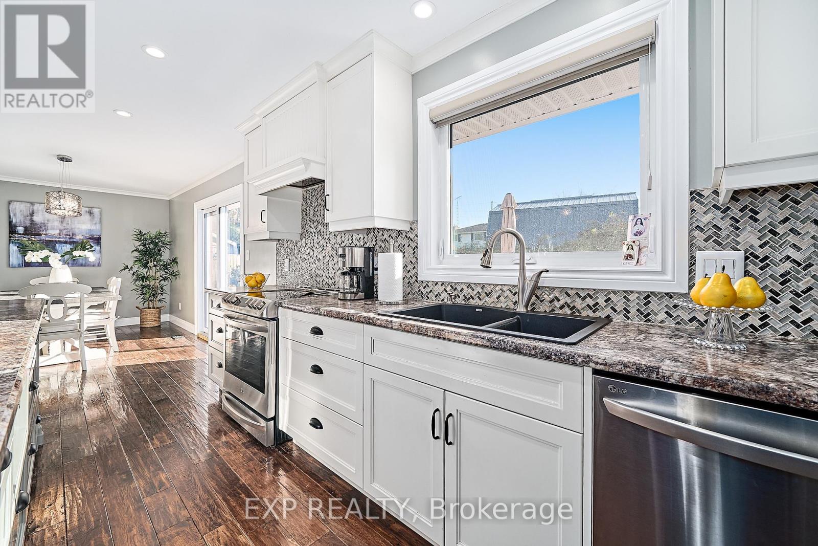 34 Killins Street, West Lincoln (Smithville), Ontario  L0R 2A0 - Photo 17 - X12489710