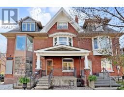 36 CLINTON STREET, Toronto, Ontario