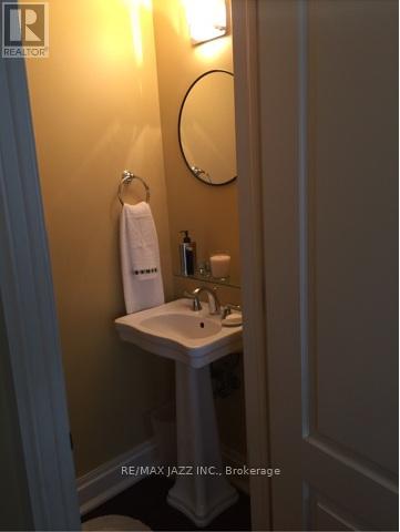 36 Clinton Street, Toronto, Ontario  M6J 2P2 - Photo 19 - C12152327