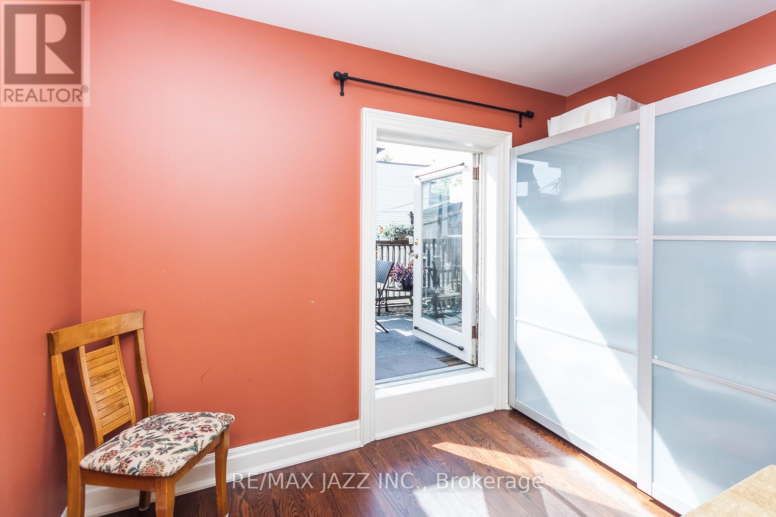 36 Clinton Street, Toronto, Ontario  M6J 2P2 - Photo 15 - C12152327