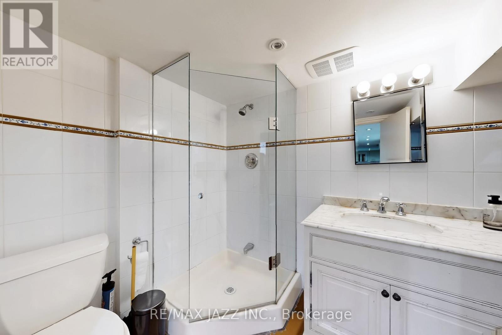 36 Clinton Street, Toronto, Ontario  M6J 2P2 - Photo 20 - C12152327