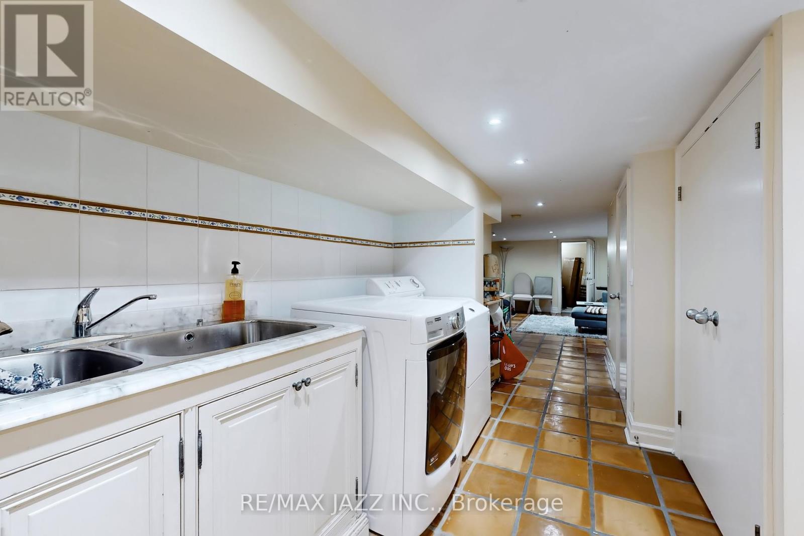 36 Clinton Street, Toronto, Ontario  M6J 2P2 - Photo 21 - C12152327