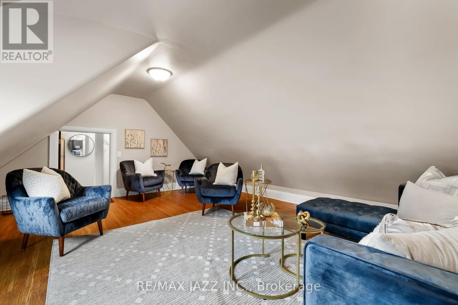 690 Bessborough Drive, Oshawa, Ontario  L1G 4H2 - Photo 29 - E12270313