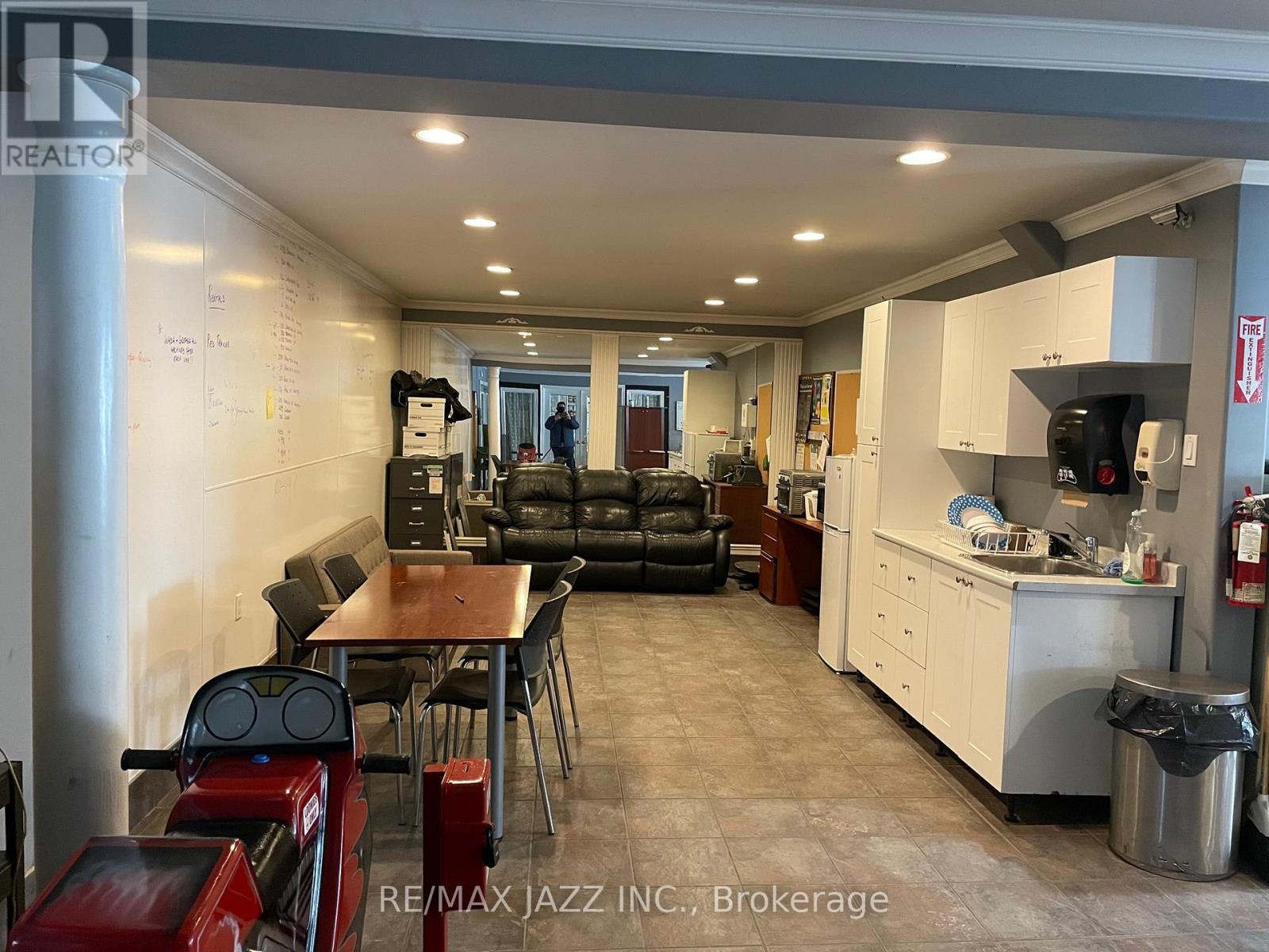 400 Taunton Road E, Oshawa, Ontario  L1K 1B3 - Photo 5 - E12363945