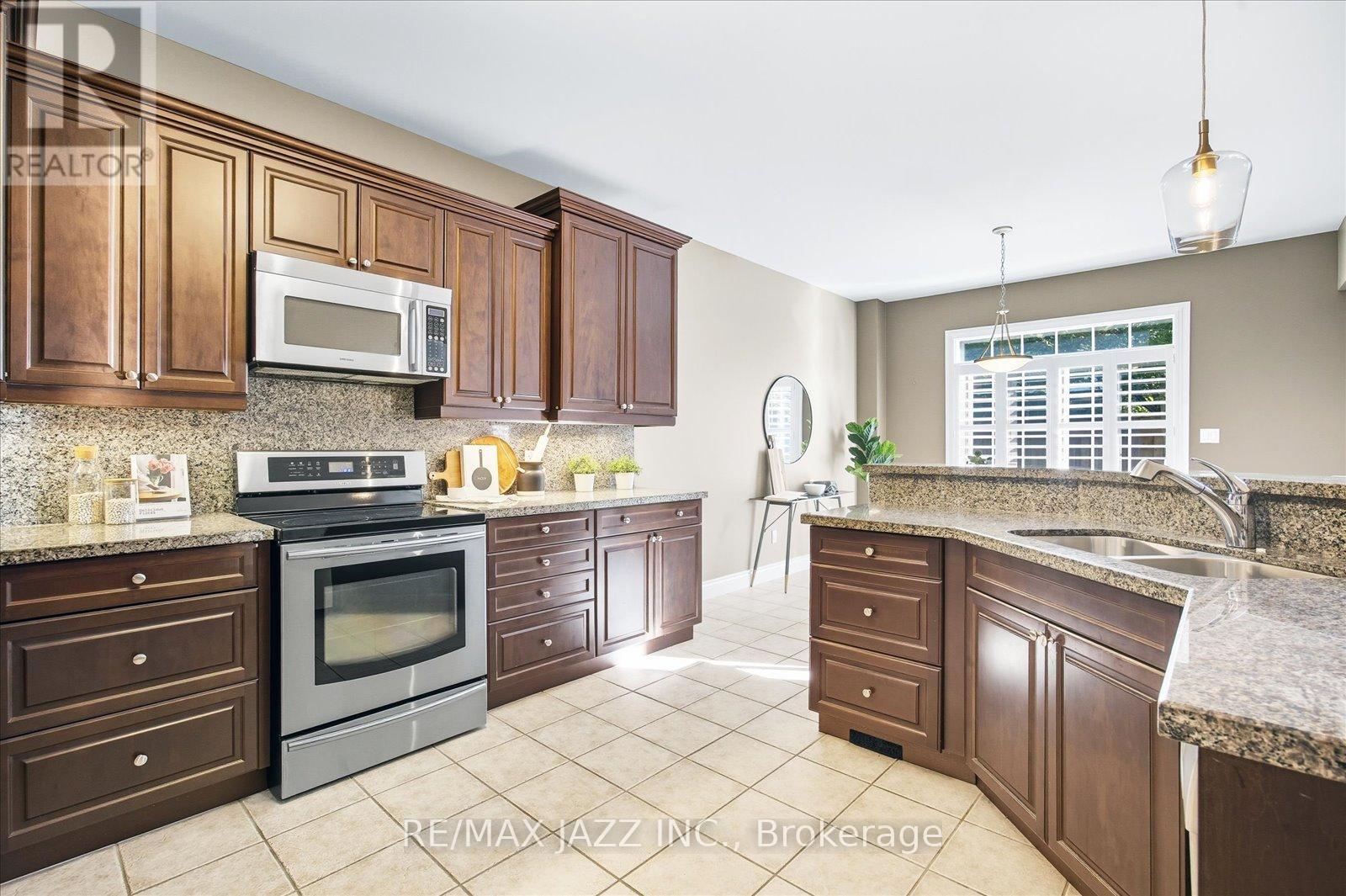 1629 Chilliwack Street, Oshawa, Ontario  L1K 0C4 - Photo 9 - E12449266