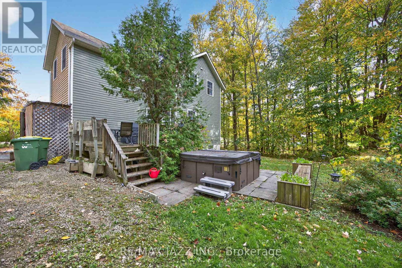 170 Raglan Street, Grey Highlands, Ontario N0C 1E0 - Photo 24 - X12454066