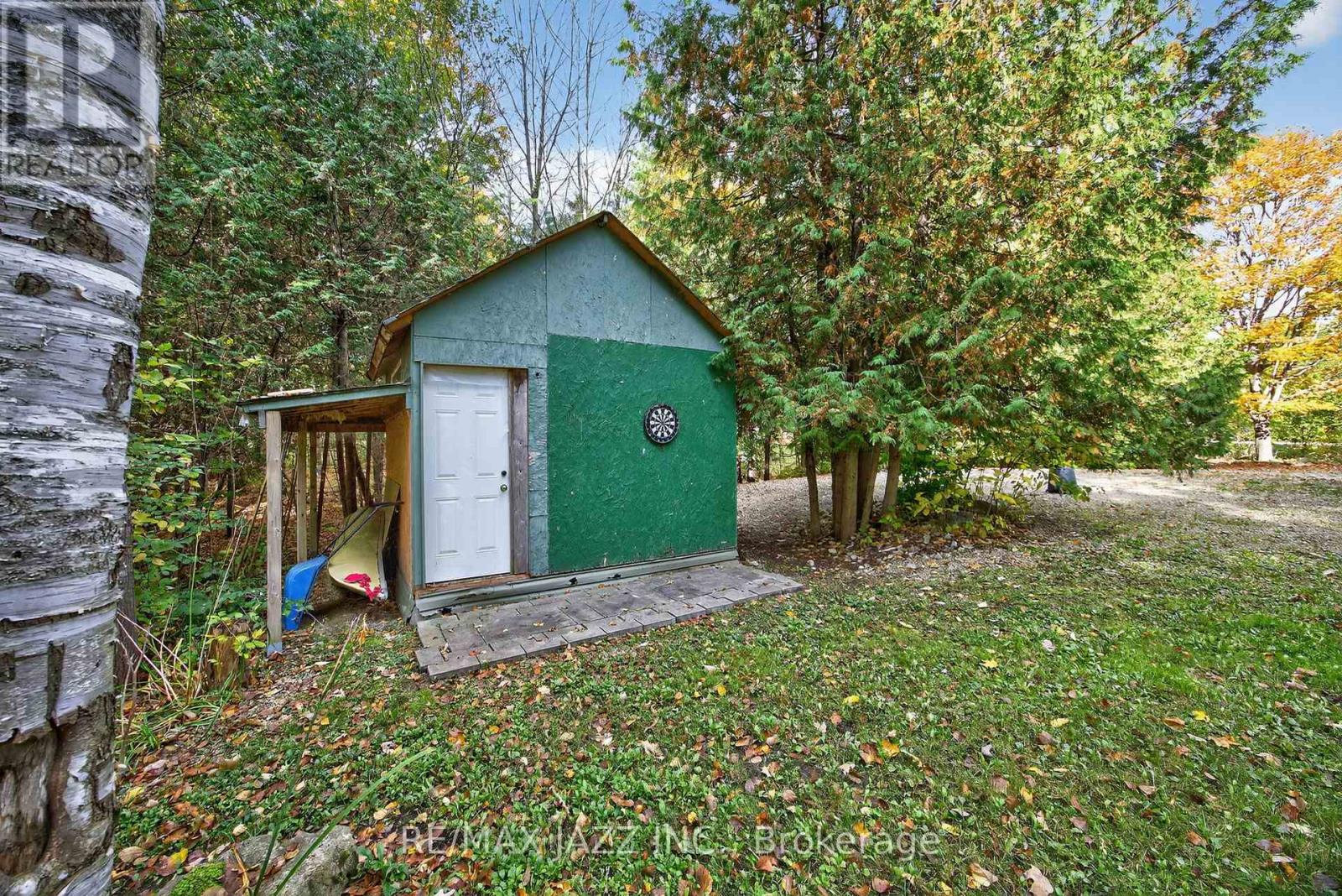 170 Raglan Street, Grey Highlands, Ontario N0C 1E0 - Photo 26 - X12454066