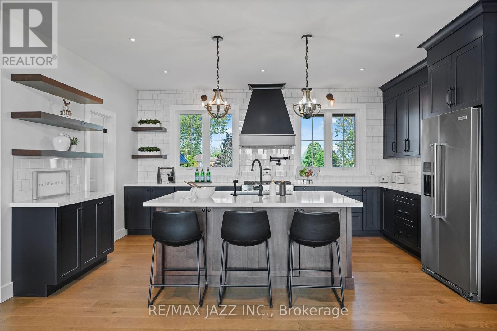 48 Pleasant View Crescent, Kawartha Lakes, Ontario  K0M 2C0 - Photo 7 - X12464979