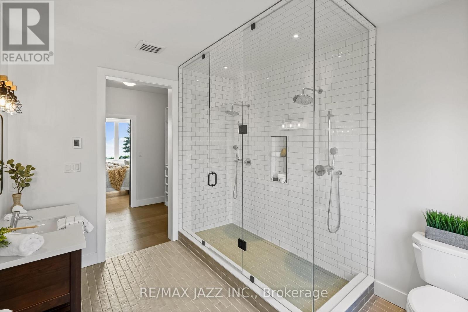 48 Pleasant View Crescent, Kawartha Lakes, Ontario  K0M 2C0 - Photo 18 - X12464979