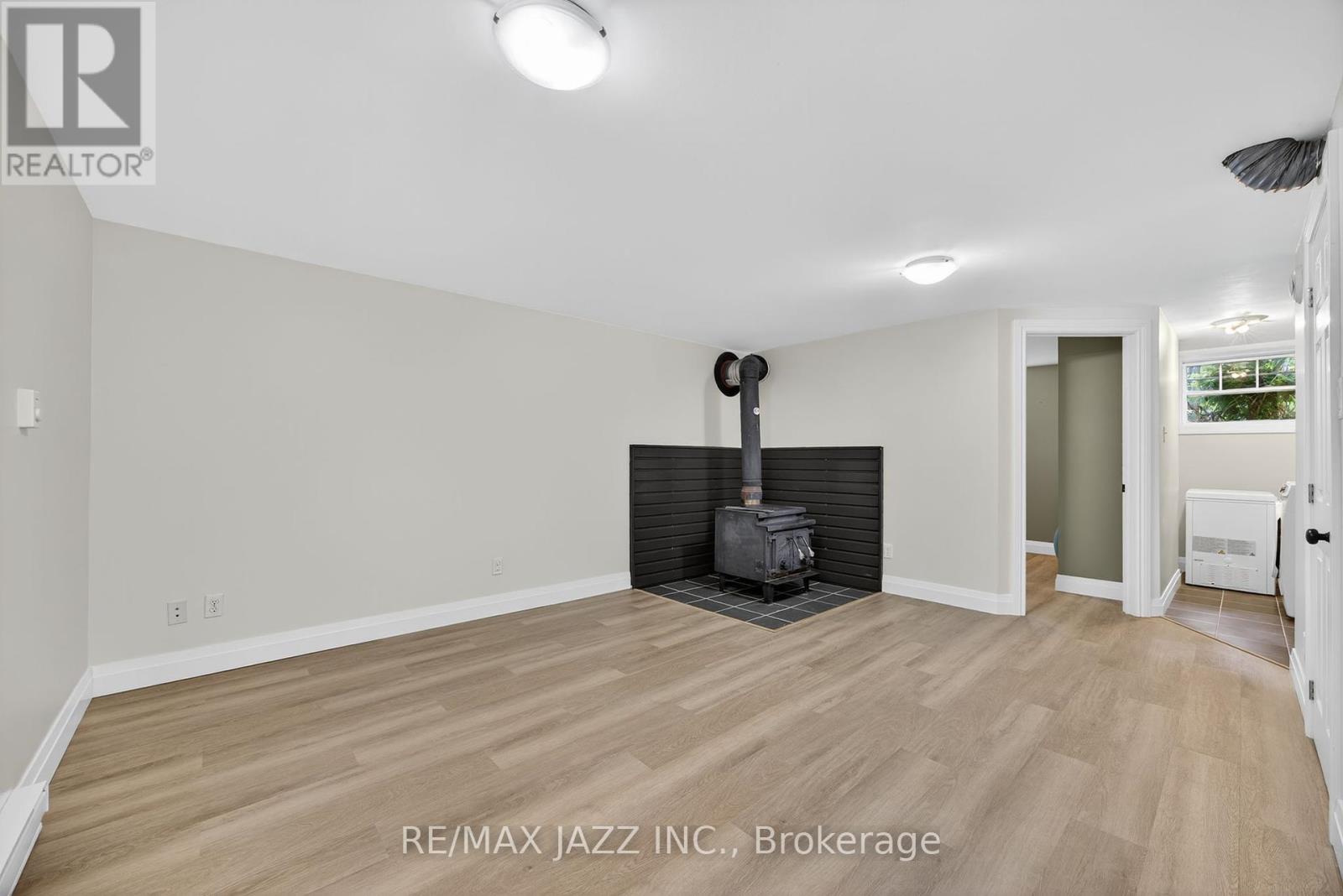 170 Raglan Street, Grey Highlands, Ontario N0C 1E0 - Photo 19 - X12454066